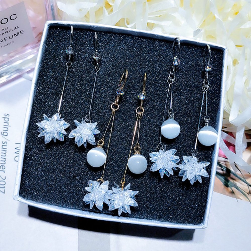Random five pairs of ice flower earrings